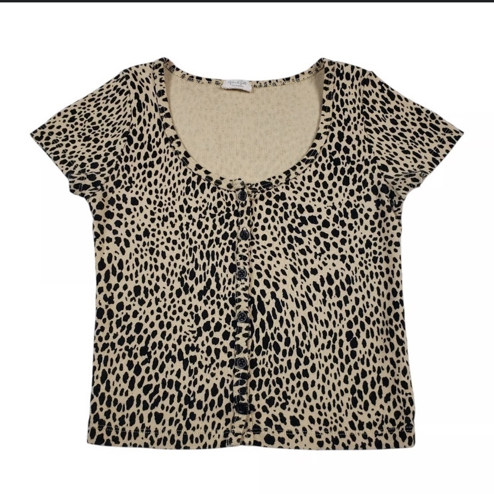 Leopard Print Fitted Short Sleeve Top
Size XS